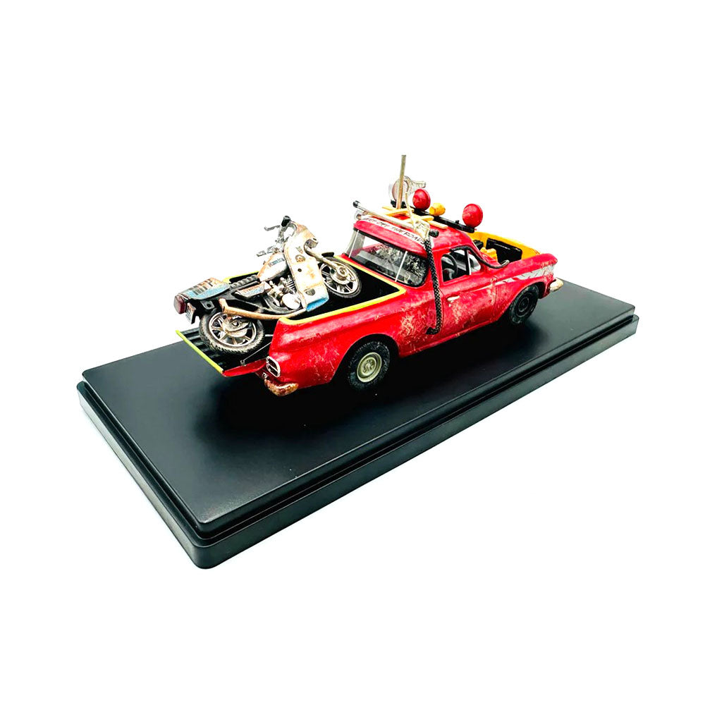 Ace 1:43 Scale Mad Max EJ Holden Ute With Gooses Kawasaki Motobike Model Replica