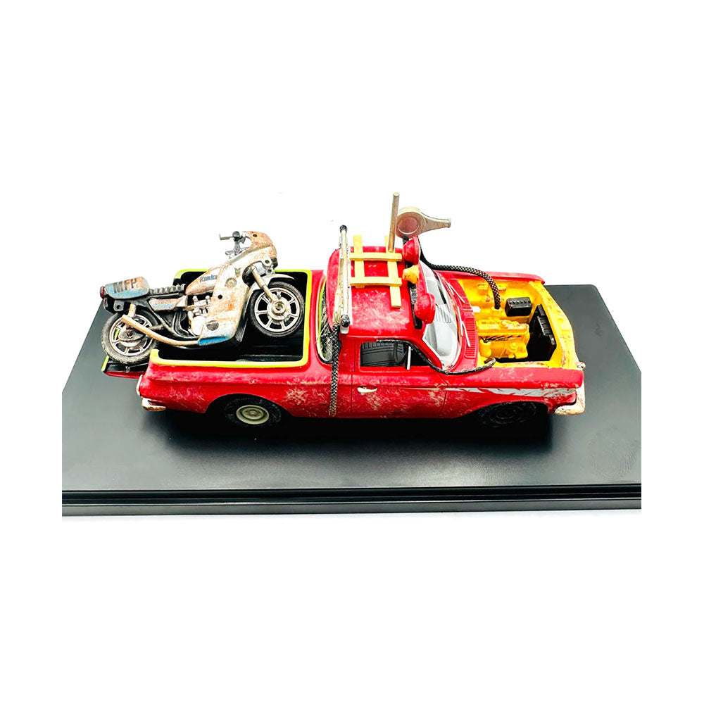 Ace 1:43 Scale Mad Max EJ Holden Ute With Gooses Kawasaki Motobike Model Replica