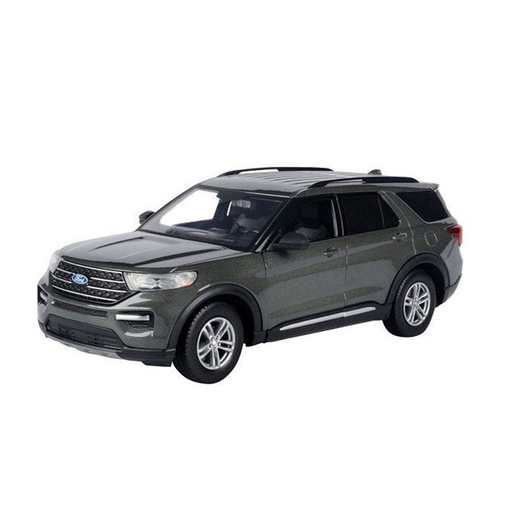 Motormax 1:24 Scale 2022 Ford Explorer XLT Grey Diecast Vehicle