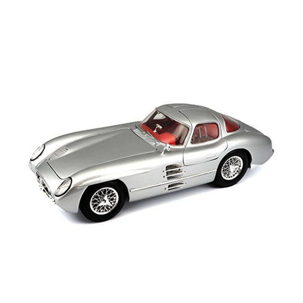Maisto 1:18 Scale Mercedes Benz 300 SLR Uhlenhaut Coupe Silver Diecast Model
