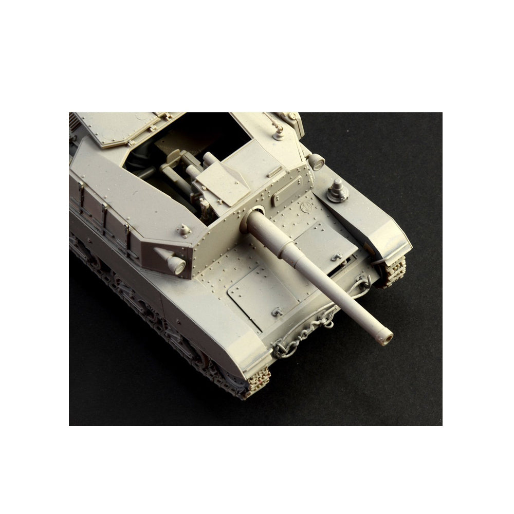Italeri 1:35 Scale Semovente M43 Da 105/25 Bassotto Tank Plastic Model Kit