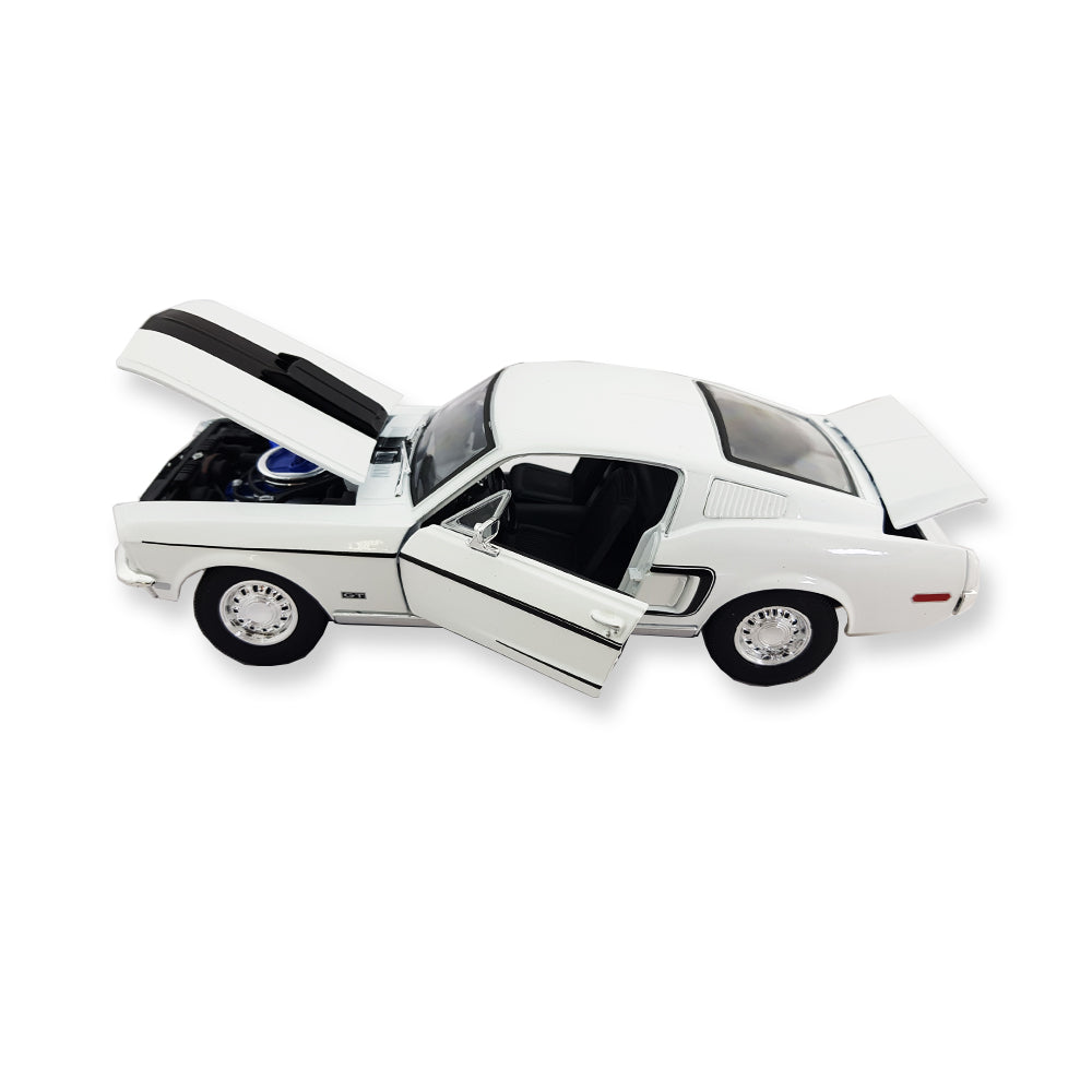 Maisto Licensed 1:18 Scale 1968 Ford Mustang GR Cobra Jet FB Diecast Model Car White