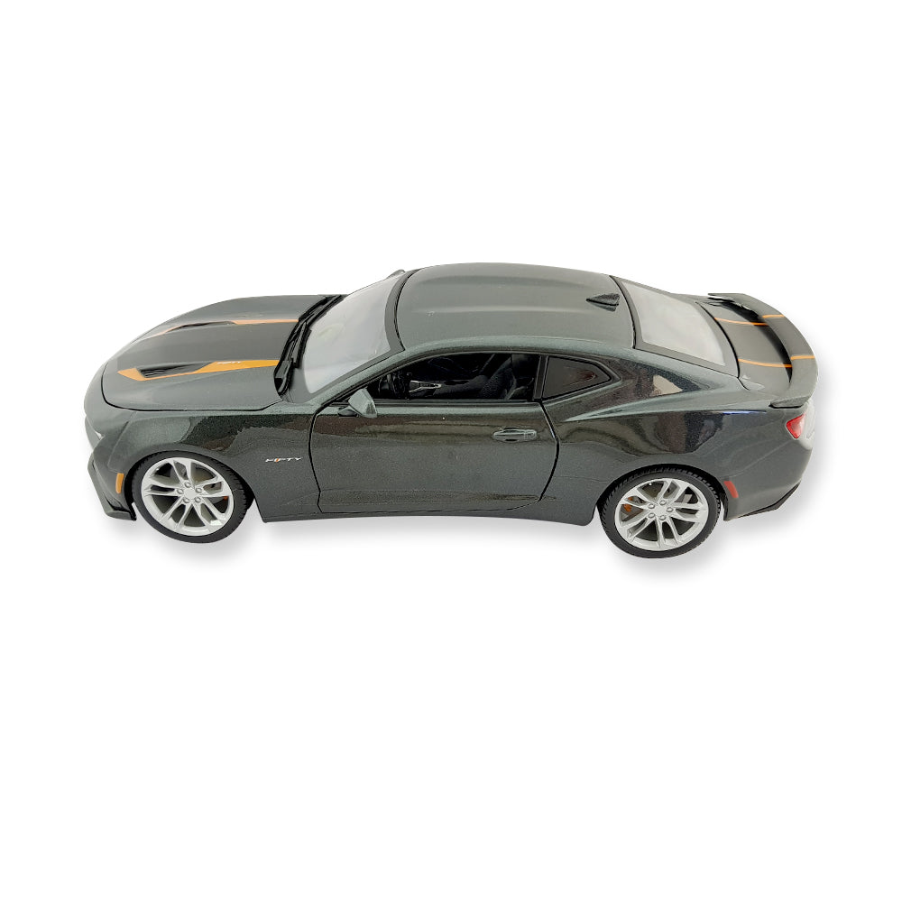 Maisto Licensed 1:18 Scale 2017 Chevrolet Camaro 50th Anniversary Diecast Model Car