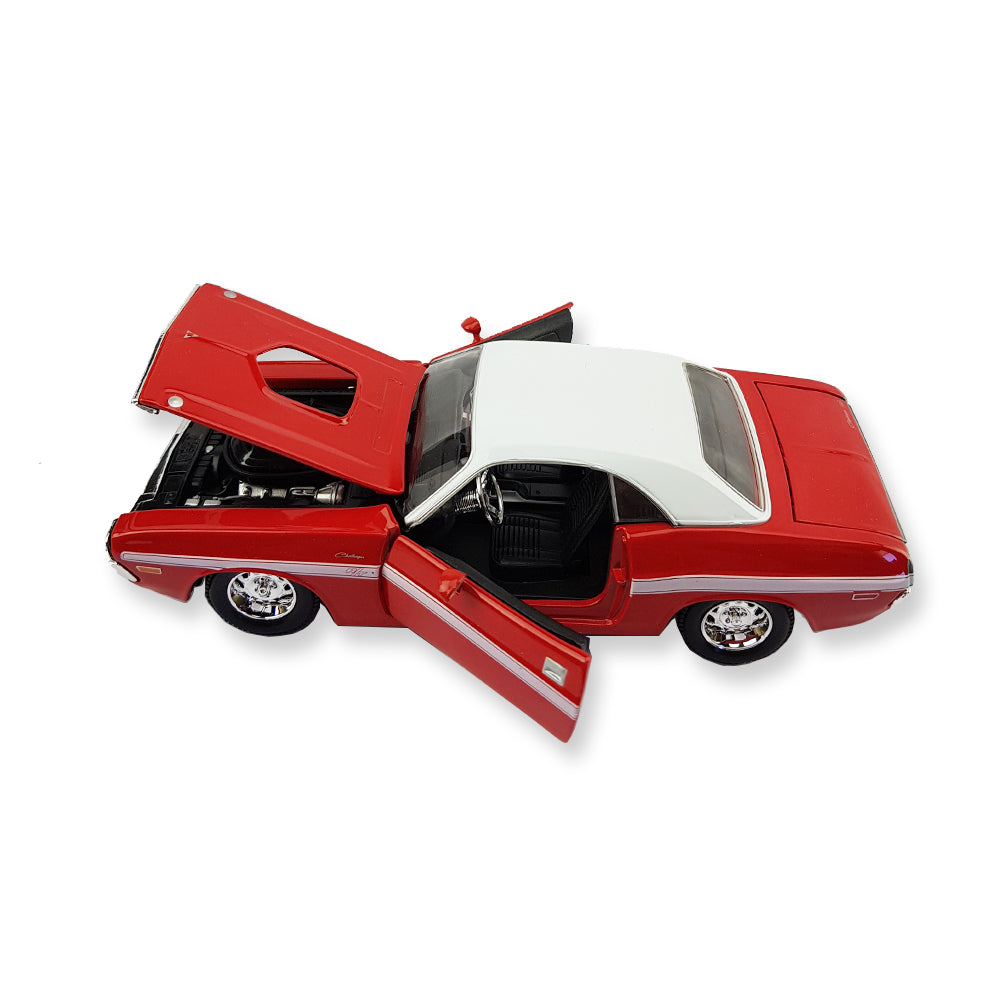 Maisto Licensed 1:24 Scale 1970 Dodge Challenger R/T Coupe Diecast Model Car Red