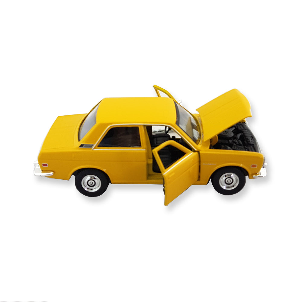 Maisto Licensed 1:24 Scale 1971 Datsun 510 (1600) Diecast Model Car Yellow