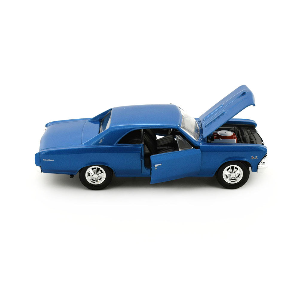Maisto Licensed 1:24 Scale Diecast Model 1966 Chevrolet Chevelle SS 396 Blue Toy