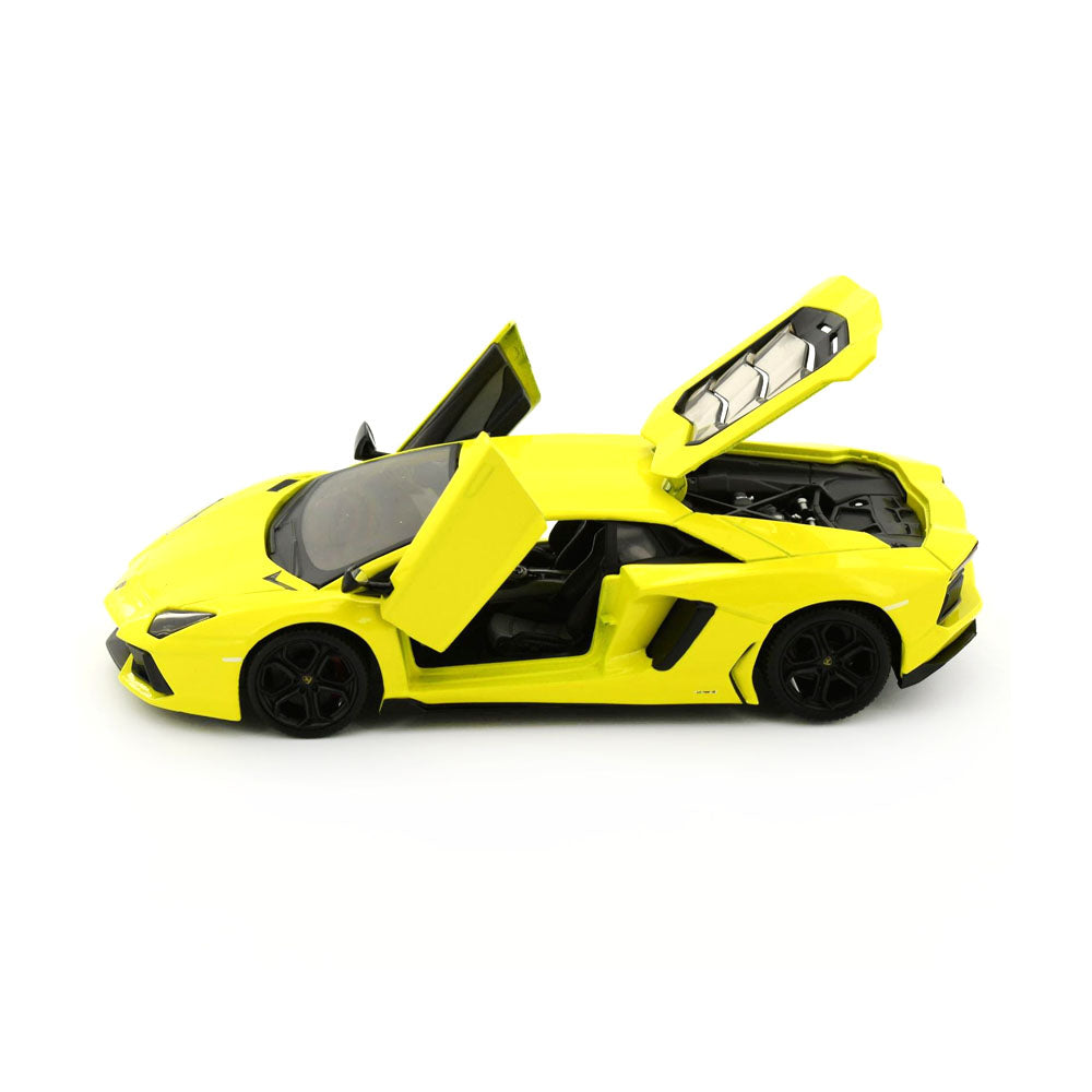 Maisto Licensed 1:24 Scale Design Exotics Lamborghini Aventador LP700-4 Yellow