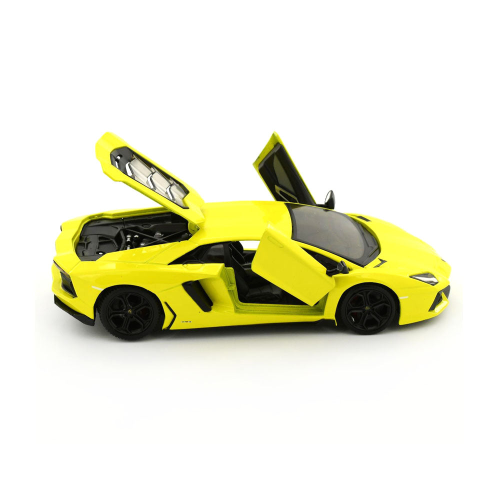 Maisto Licensed 1:24 Scale Design Exotics Lamborghini Aventador LP700-4 Yellow