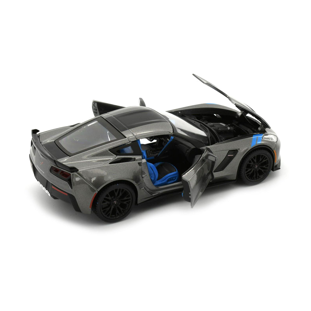Maisto Licensed 1:24 Scale Assembly Line 2017 Chevrolet Corvette Grand Sport Diecast Model Car Grey