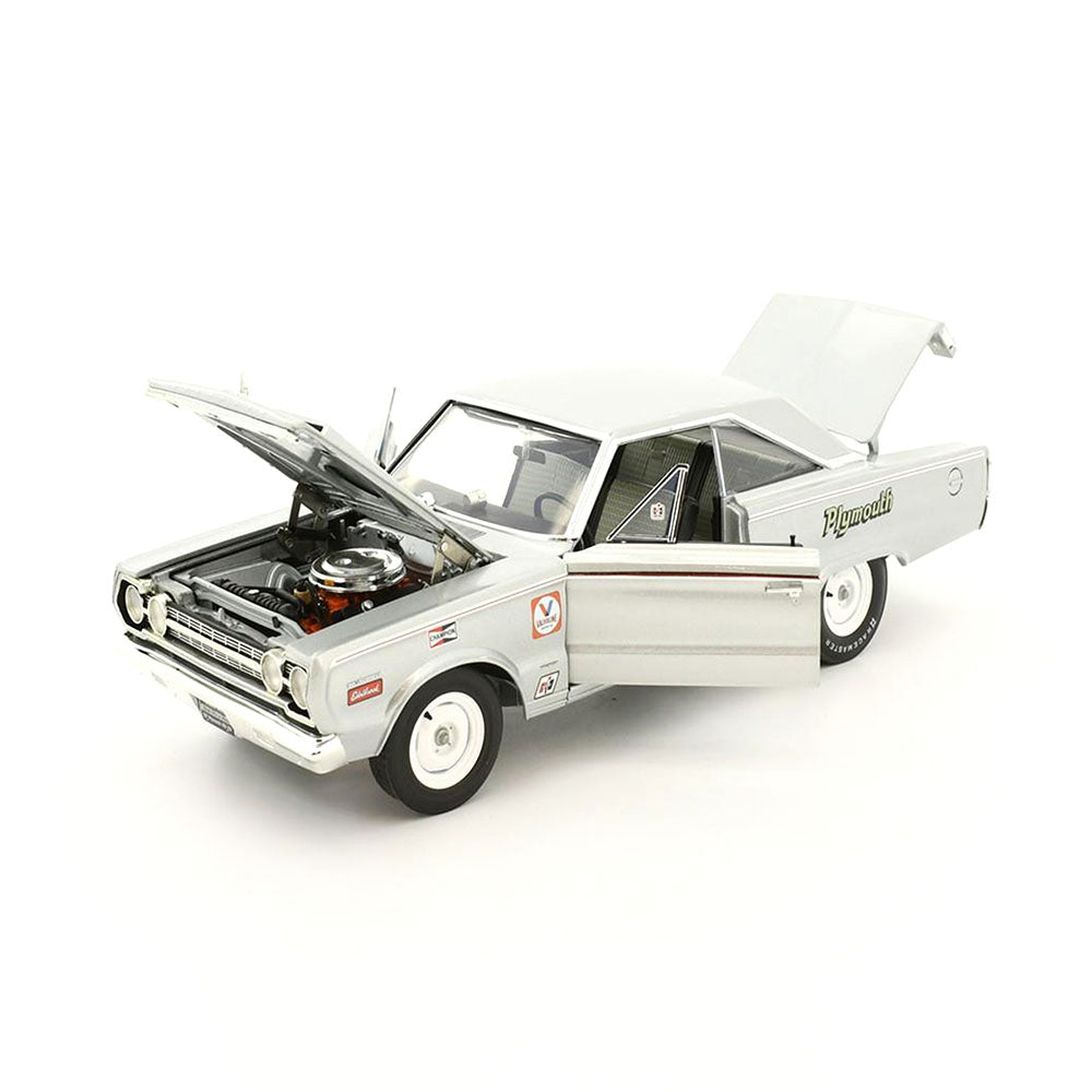 Acme Licensed 1:18 Scale Plymouth Belvedere Lightweight Bullet 1967 Diecast Model Car Silver
