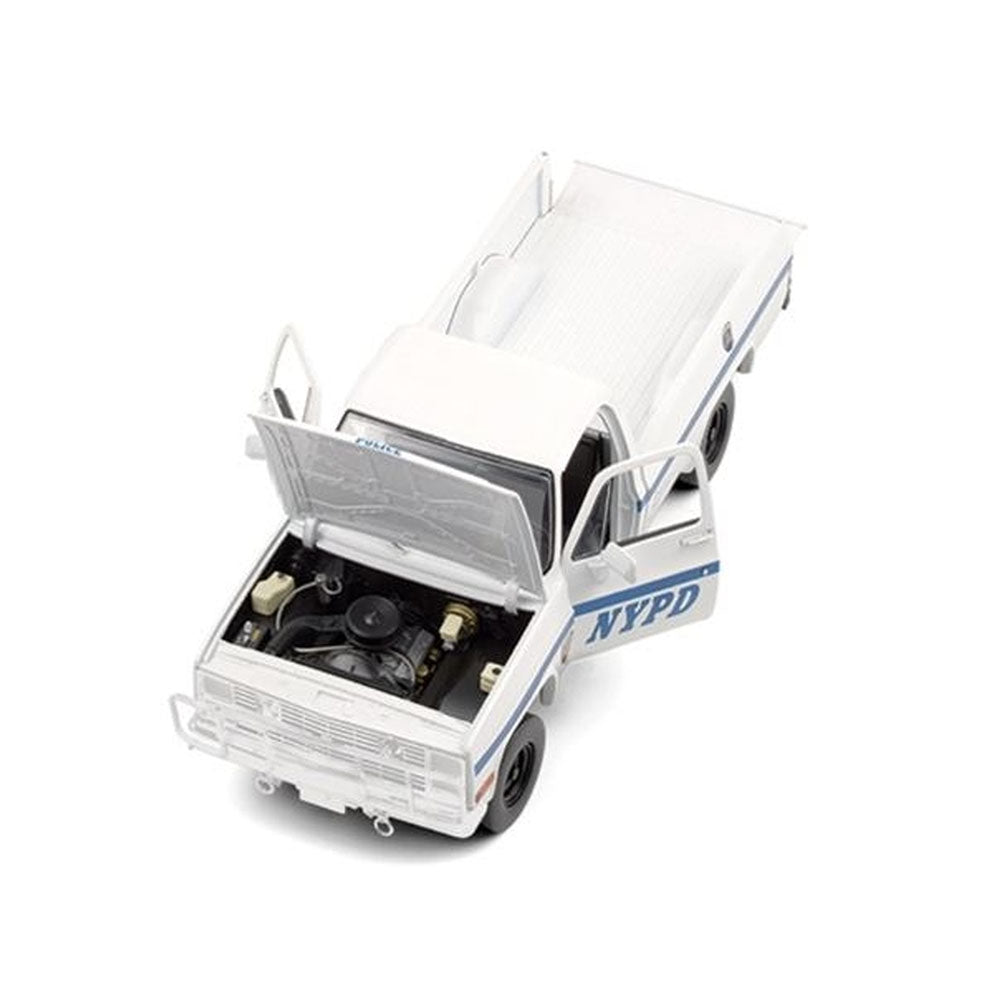 Greenlight Licensed 1:18 Scale NYPD Chevrolet CUCV M1008 Police 1984 Diecast Model Car