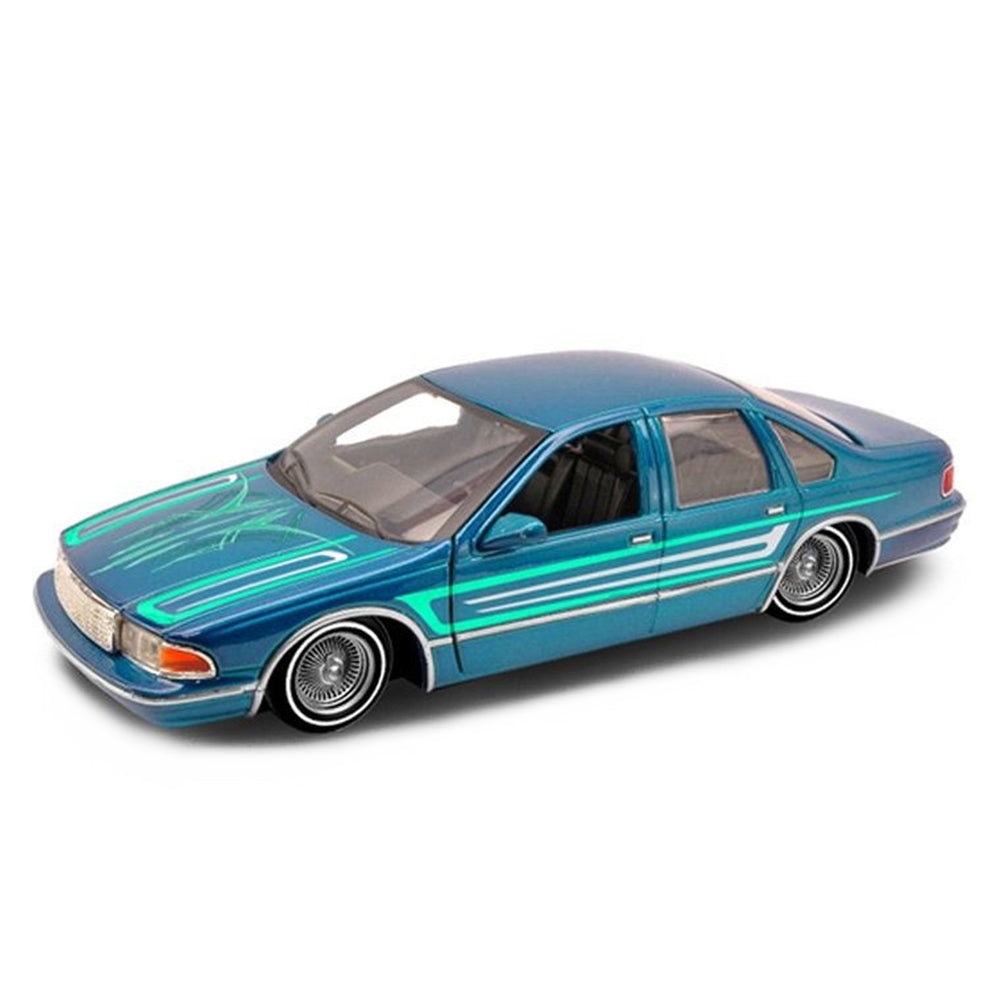 Motormax 1:24 Scale 1993 Chevrolet Caprice Lowrider Get Low Series Car Model