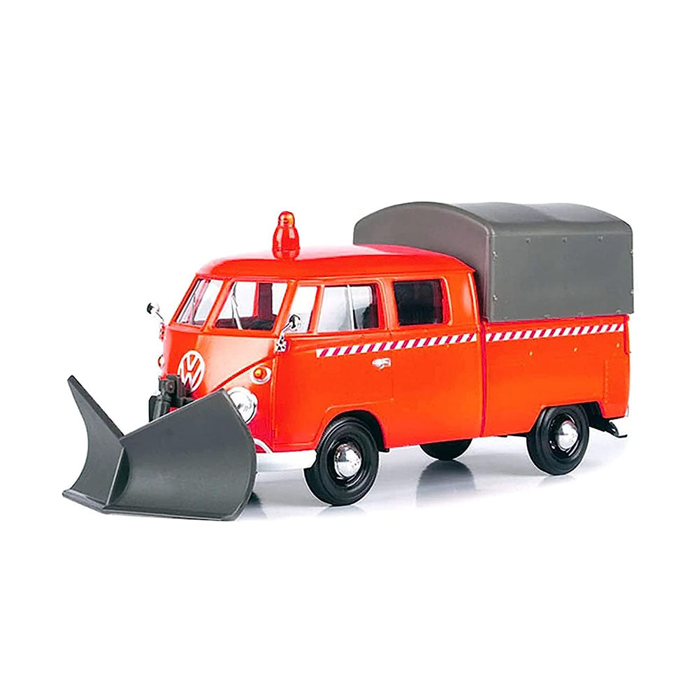 Motor Max 1:24 Scale Volkswagen Type 2 T1 Pickup With Snow Plow Diecast Model