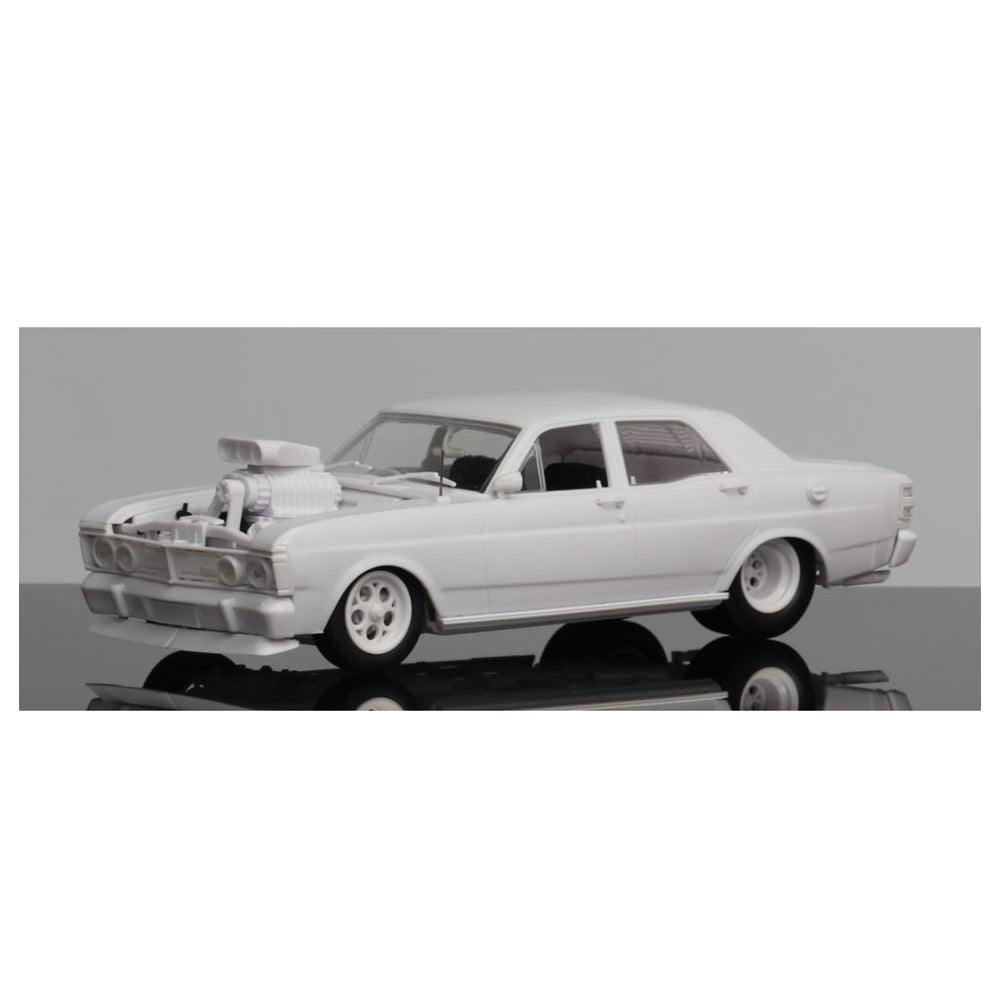 DDA 1:24 Scale Custom Slammed XY GTHO Ford Plastic Assembly Model Kit