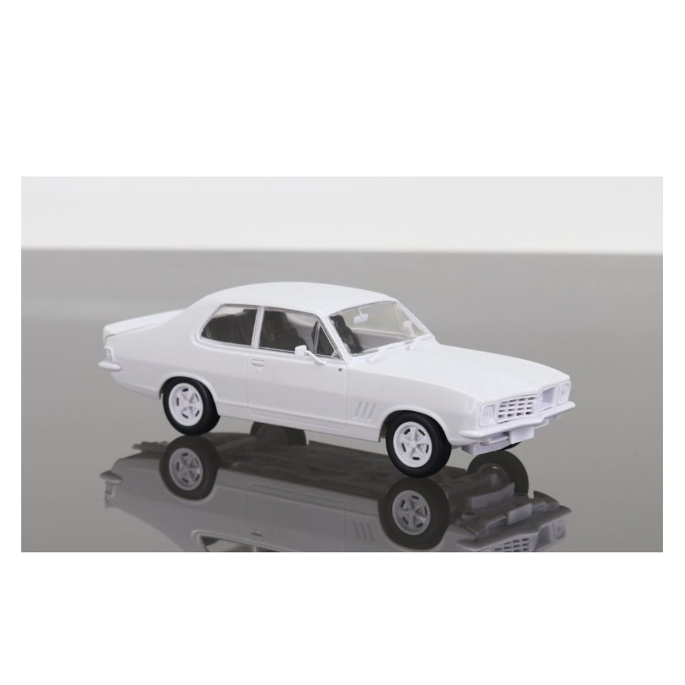 DDA 1:24 Scale Holden LJ Torana GTR XU1 Plastic Model Car Assembly Kit