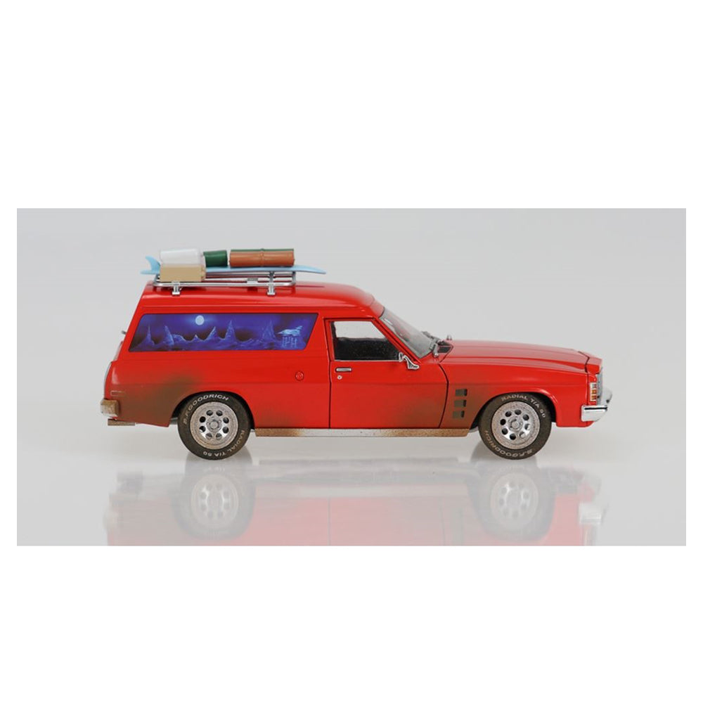 DDA 1:24 Scale Mad Max's 1975 HJ Holden Sandman Panel Van Dirty Version Car