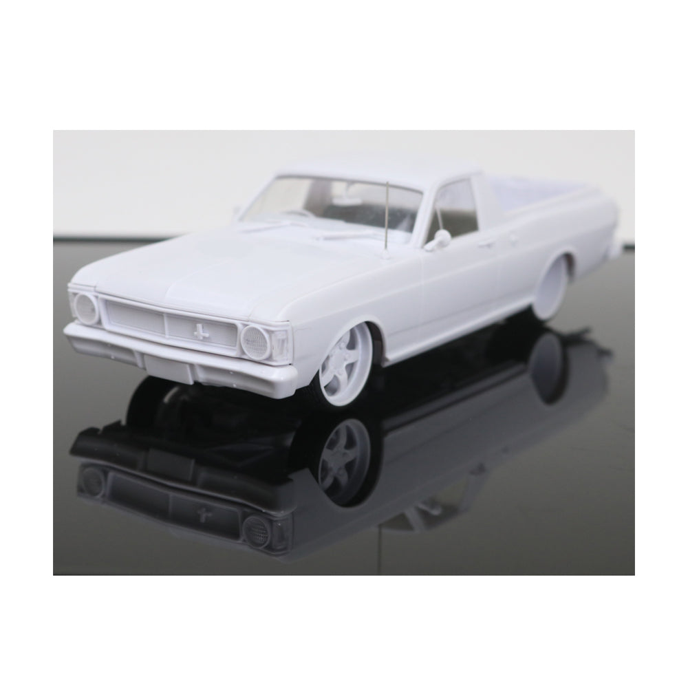DDA 1:24 Scale Ford XW Custom Falcon Ute With 351 Engine & Standard Bonnet Plastic Kit