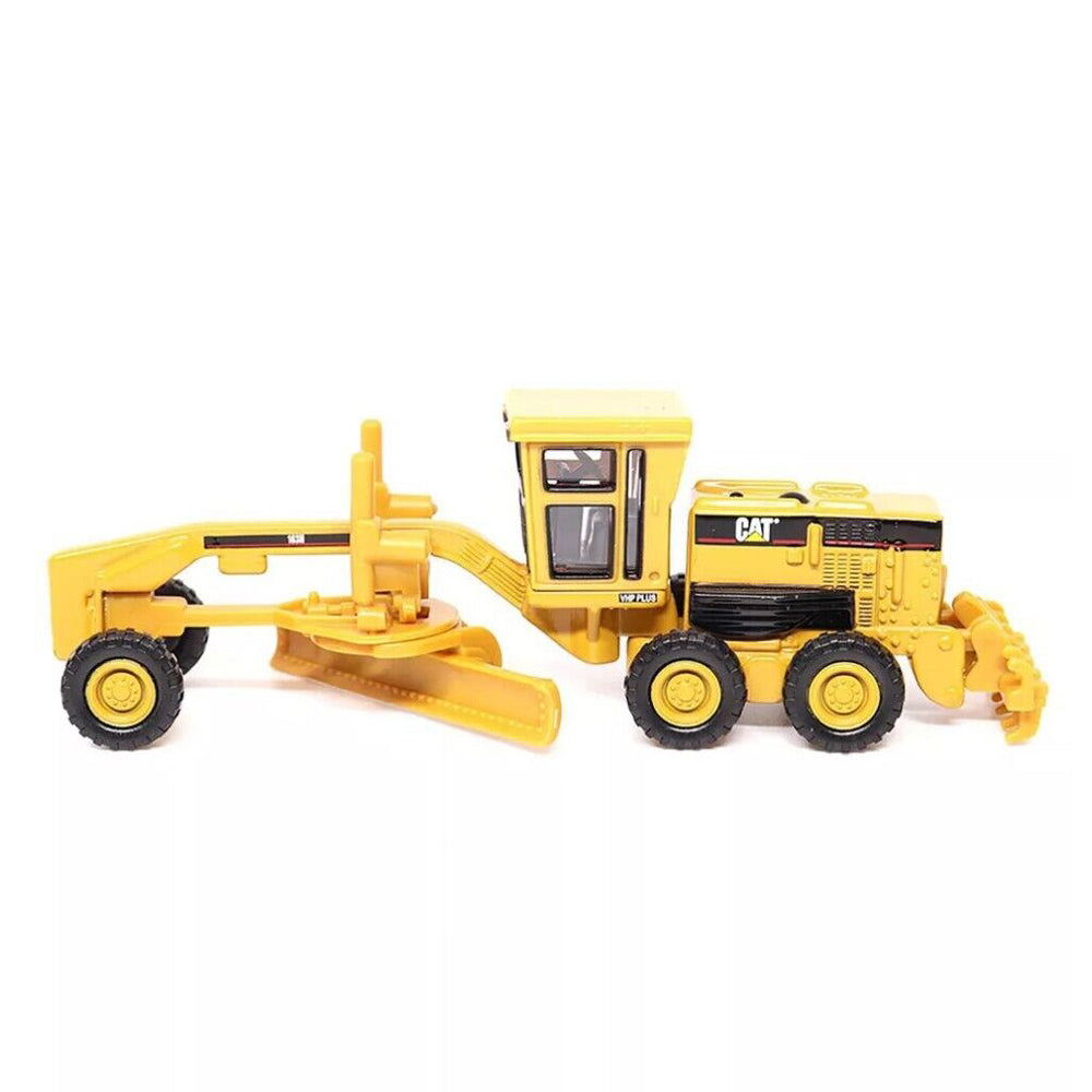 Diecast Masters 1:87 Scale CAT CT660 Cab Tractor & Lowboy With Grader Toy Model
