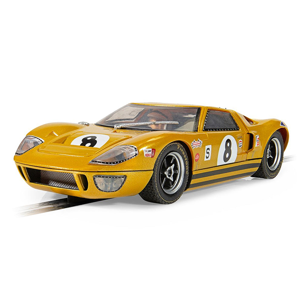 Scalextric 1:32 Scale Ford GT40 BOAC 500 1968 Drury/Holland Slot Car With Light