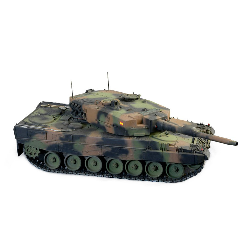Italeri 1:35 Scale Leopard 2A4 Tank War Thunder Plastic Model Kit