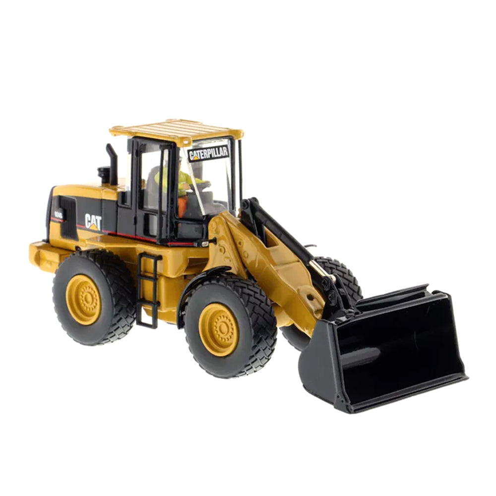 Diecast Masters 1:50 Scale 924G Versalink Wheel Loader Core Classic Edition Model