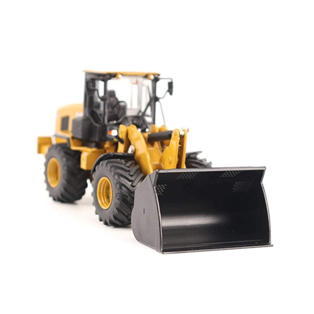 Diecast Masters 1:50 Scale Cat 938 Wheel Loader High Line Series Model Replica
