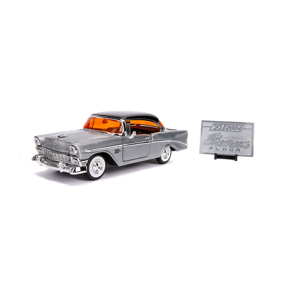 Jada 1:24 Scale Showroom Floor 1956 Chevy Bel Air With Black Top Diecast Car