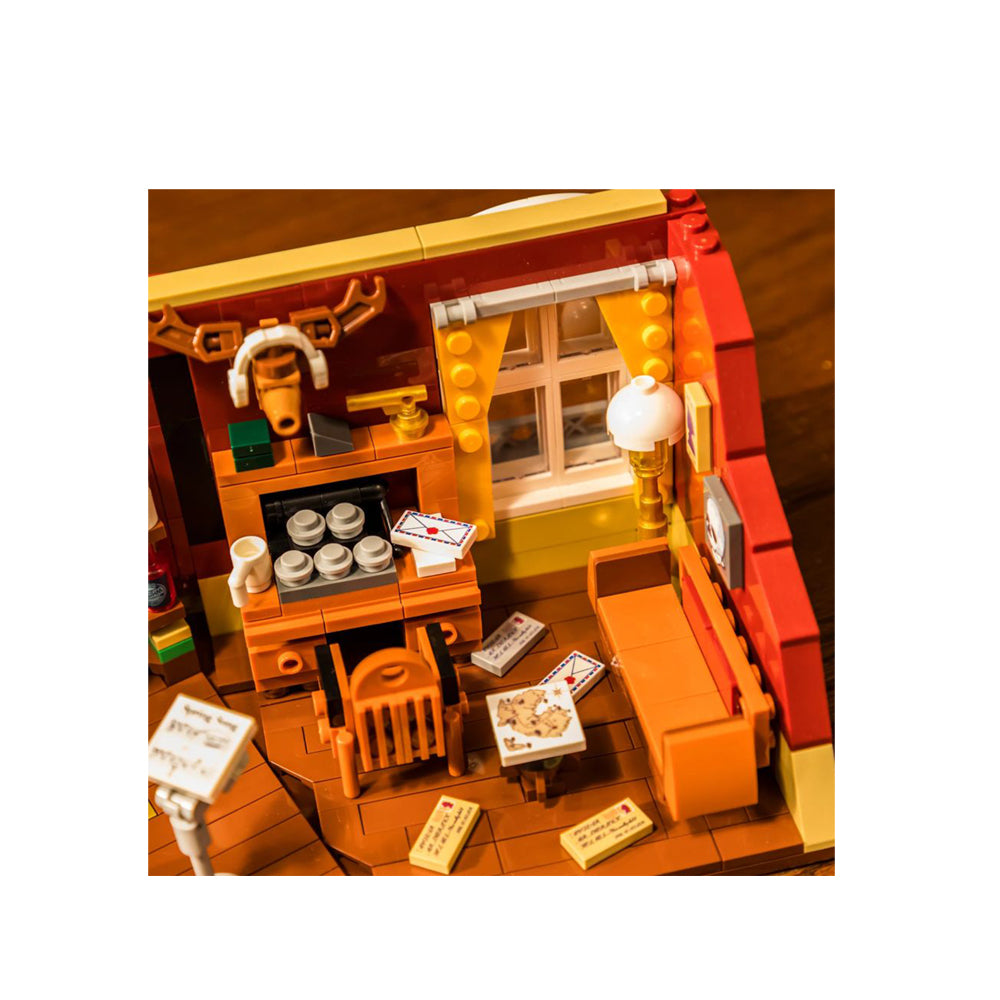 Pantasy Sherlock Holmes 221B Baker Street Building Block Construction DIY Kit