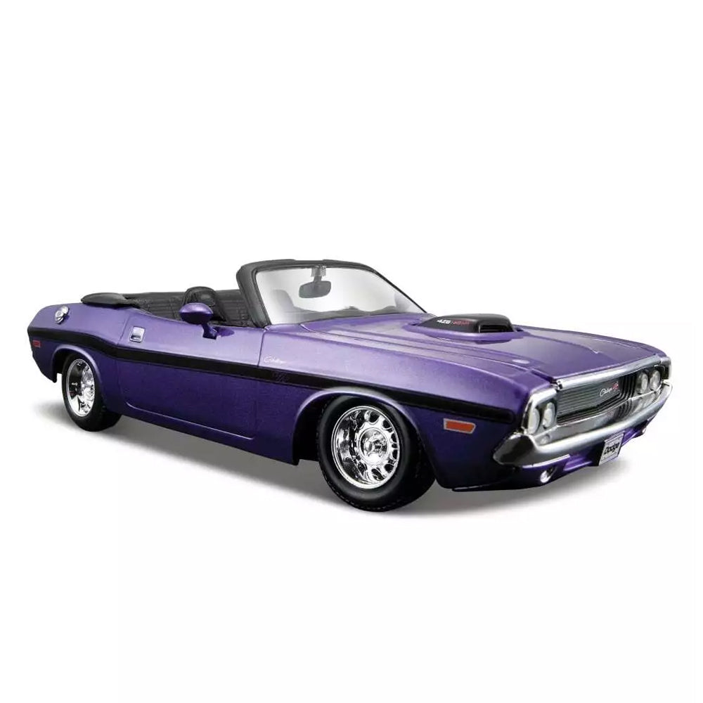 Maisto 1:24 Scale 1970 Dodge Challenger R/T Convertible Purple Diecast Car