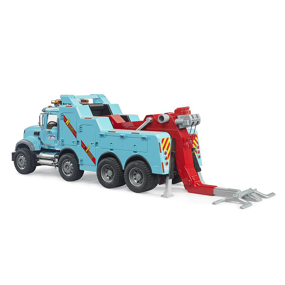 Bruder 1:16 Scale Mack Granite Heavy Haulage Tow Truck With Sound & Light Model