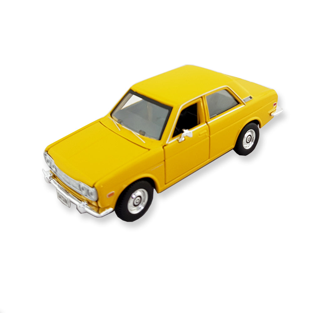 Maisto Licensed 1:24 Scale 1971 Datsun 510 (1600) Diecast Model Car Yellow