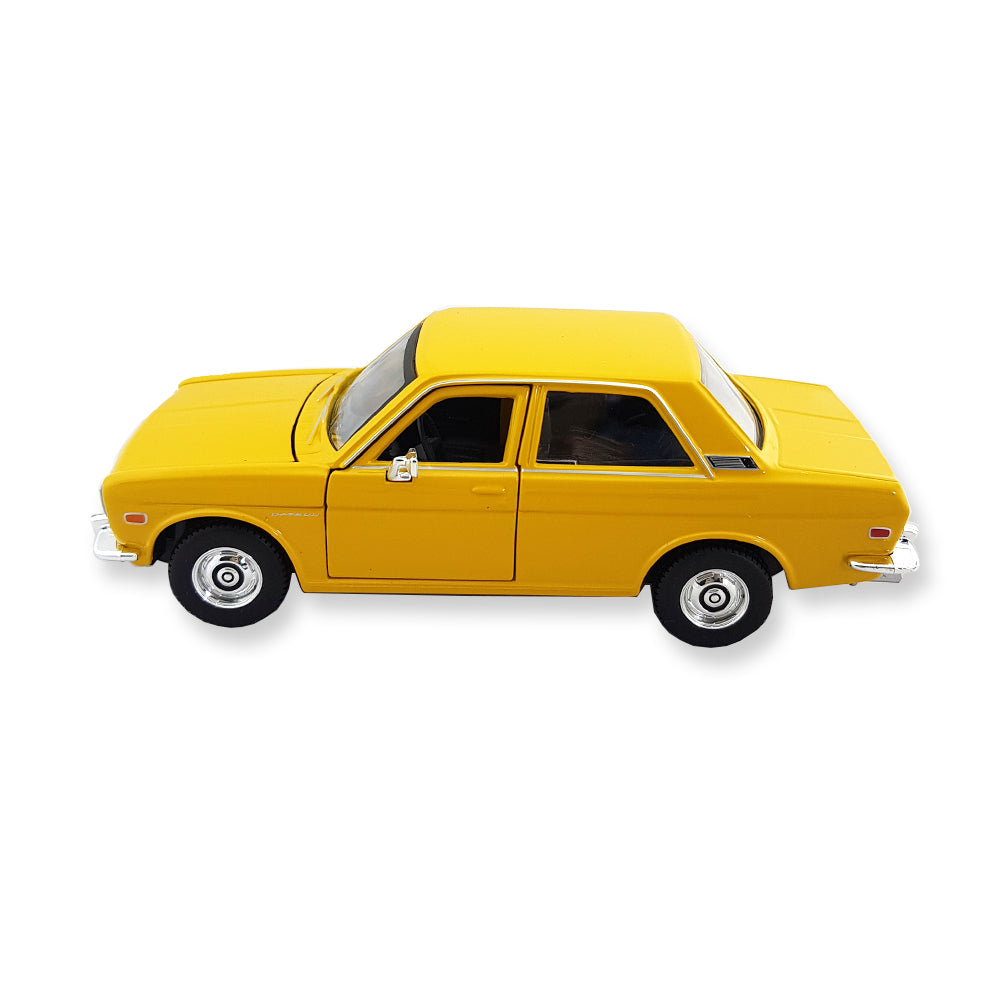 Maisto Licensed 1:24 Scale 1971 Datsun 510 (1600) Diecast Model Car Yellow