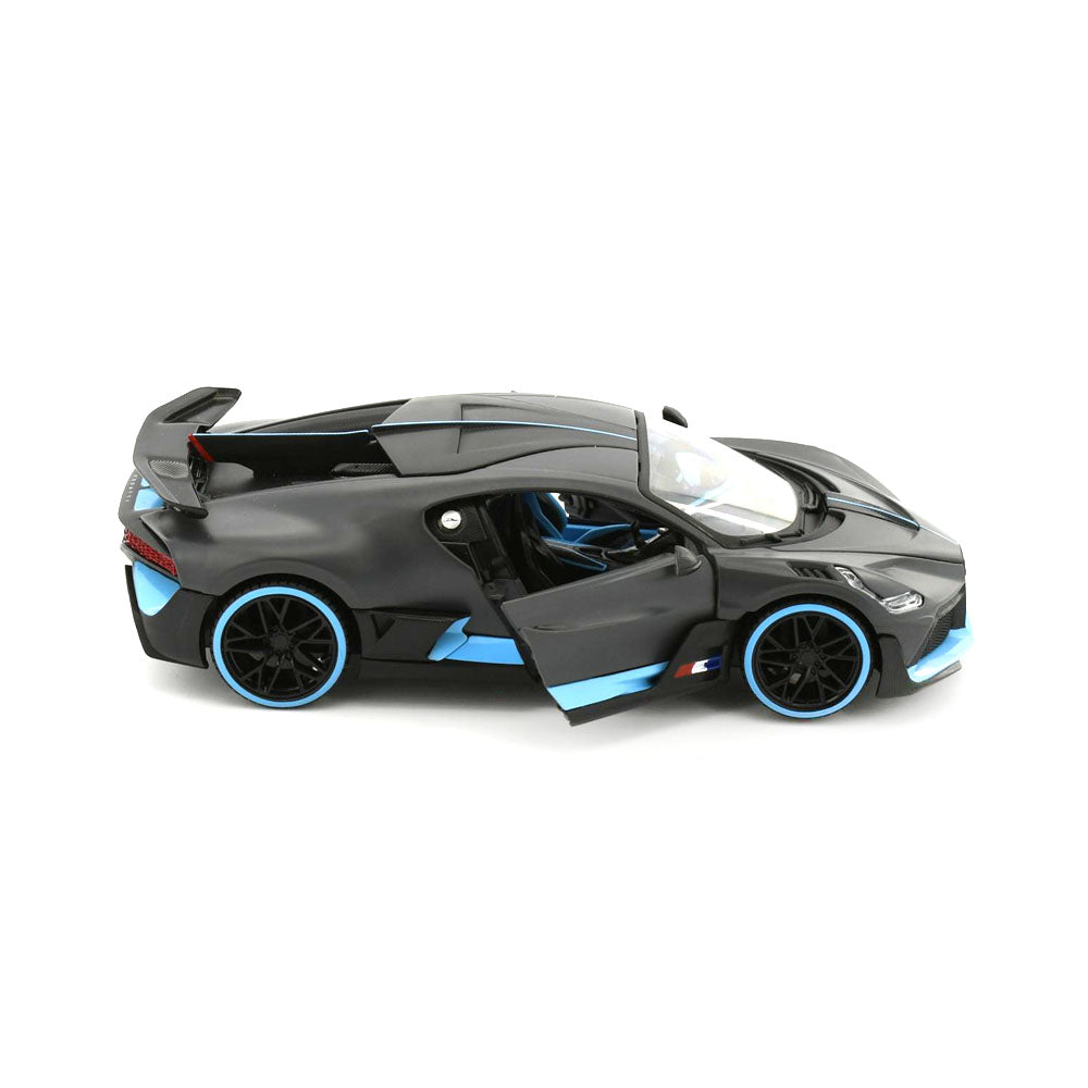 Maisto Licensed 1:24 Scale 2018 Bugatti Divo Gray Diecast Model Car