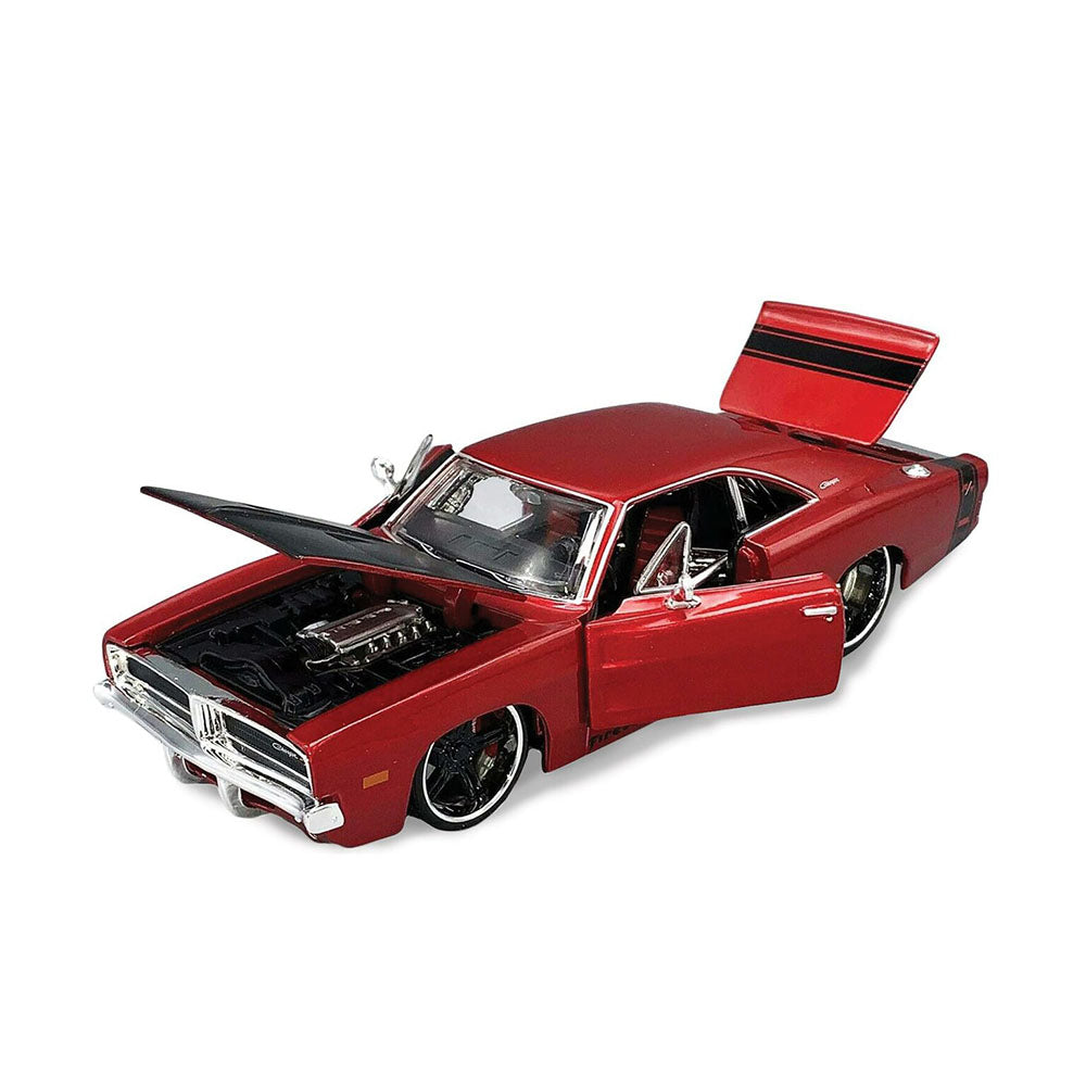 Maisto Licensed 1:24 Scale Design Classic Muscle 1969 Dodge Charger R/T Diecast Model Car Red