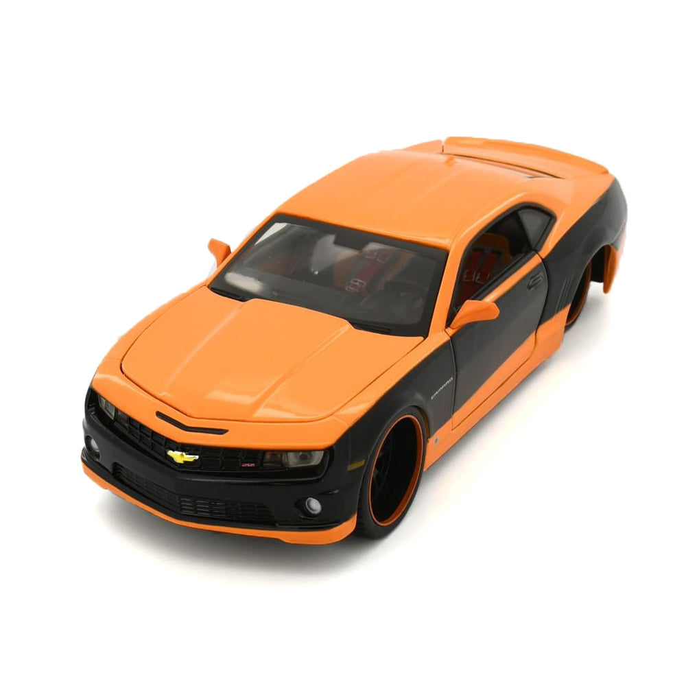 Maisto Licensed 1:24 Scale A Line Design 2010 Chevrolet Camaro SS Diecast Model Car Orange