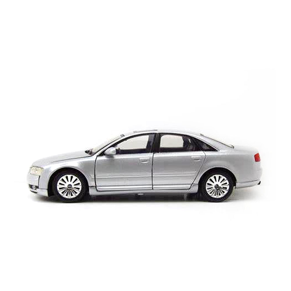Motormax Licensed 1:18 Scale 2004 Audi A8 Silver Diecast Model Car Toy Hobby Collection
