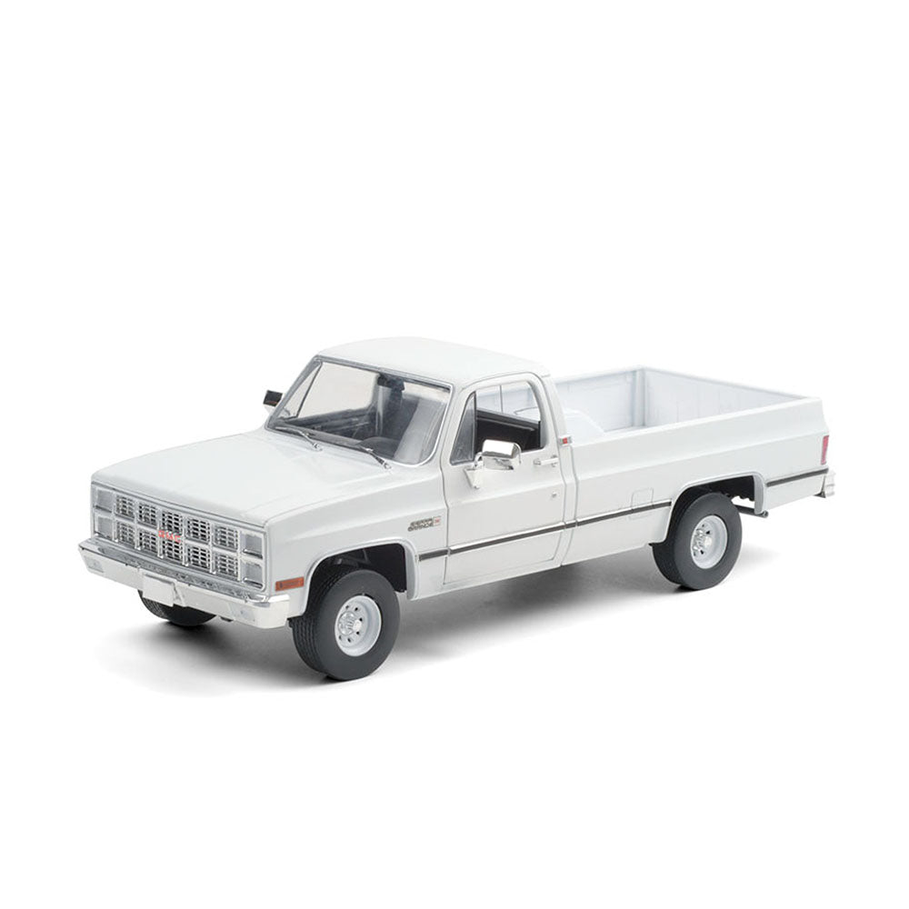 Greenlight 1:18 Scale GMC K-2500 Sierra Grande Wideside 1982 Diecast Model Truck White