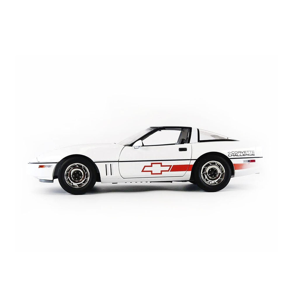 Greenlight 1:18 Scale Stripes Chev Corvette C4 Challenge Race 1988 Diecast Model Car White & Orange