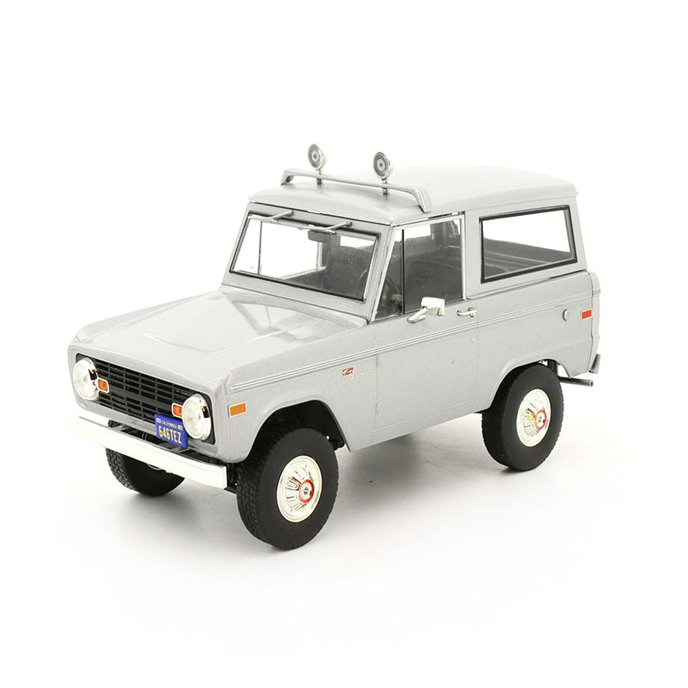 Greenlight Licensed 1:18 Scale Ford Brono Movie Artisan Collection 1970 Diecast Model Car Gray