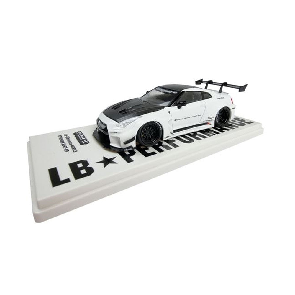 Tarmac Works Licensed 1:43 Scale LB Nissan 35GT-RR Silhouette Works Diecast Model Car White