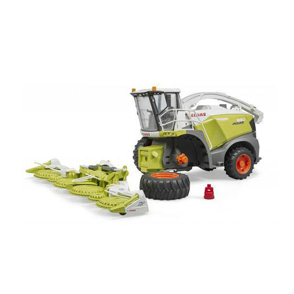 Bruder Licensed 1:16 Scale Claas Jaguar 980 Field chopper Model With Openable Door And Bonnet