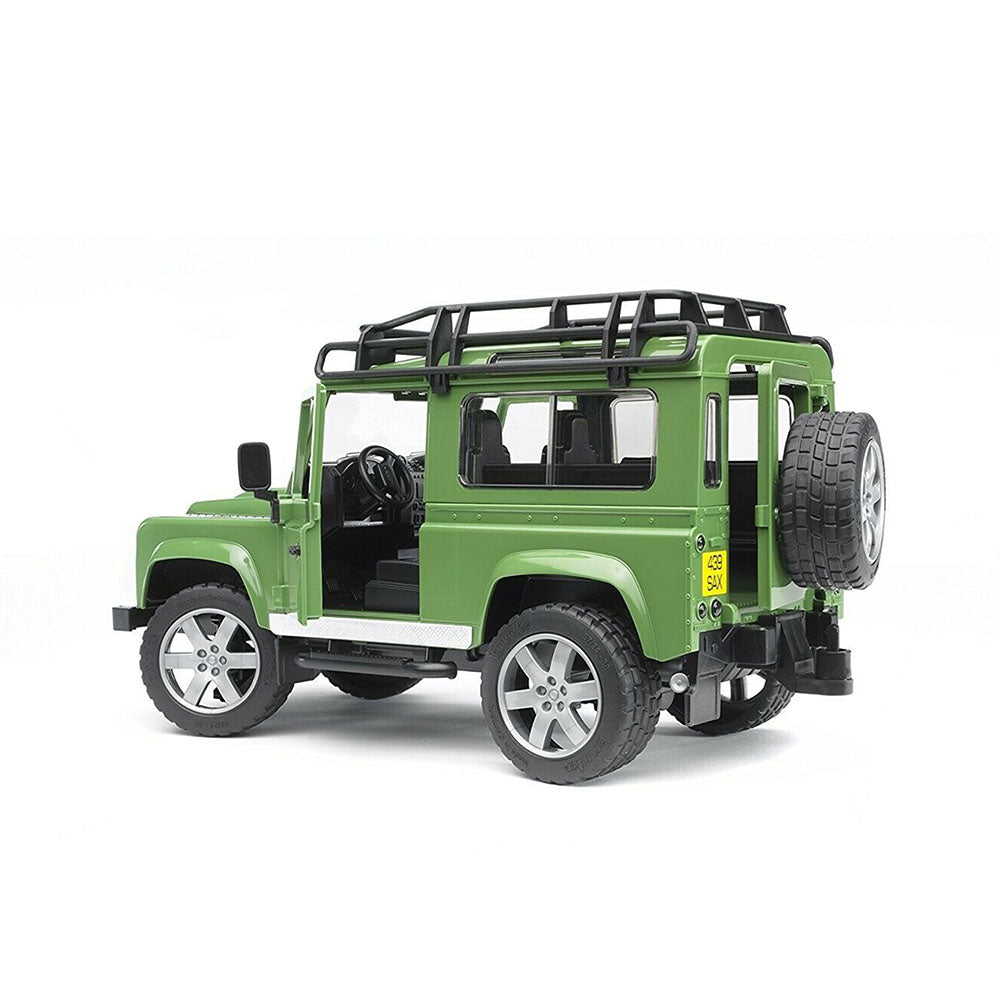 Bruder Licensed 1:16 Land Rover Defender Station Wagon Green With Fold-Out Bonnet Holder