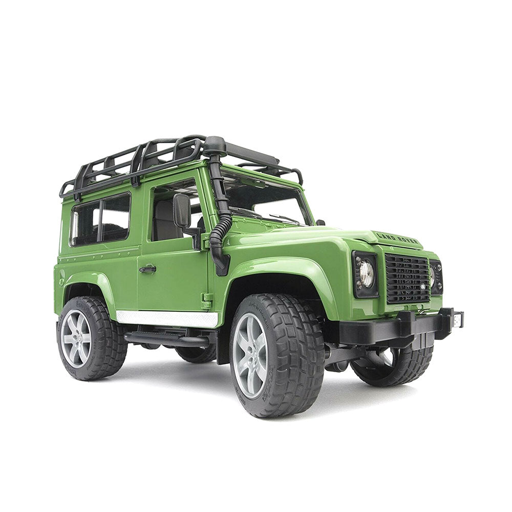 Bruder Licensed 1:16 Land Rover Defender Station Wagon Green With Fold-Out Bonnet Holder