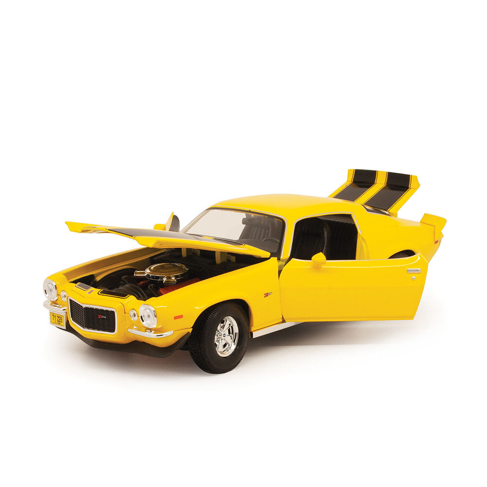 Maisto Licensed 1:18 Scale 1971 Chevrolet Camaro Yellow Kids Toy Diecast Model Car