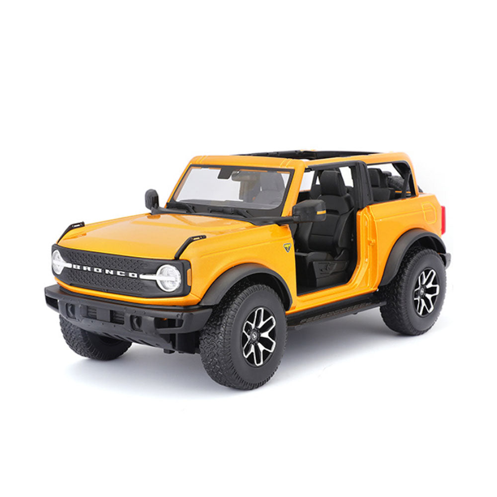 Maisto Licensed 1:18 Scale 2021 Ford Bronco Badlands Diecast Car Orange