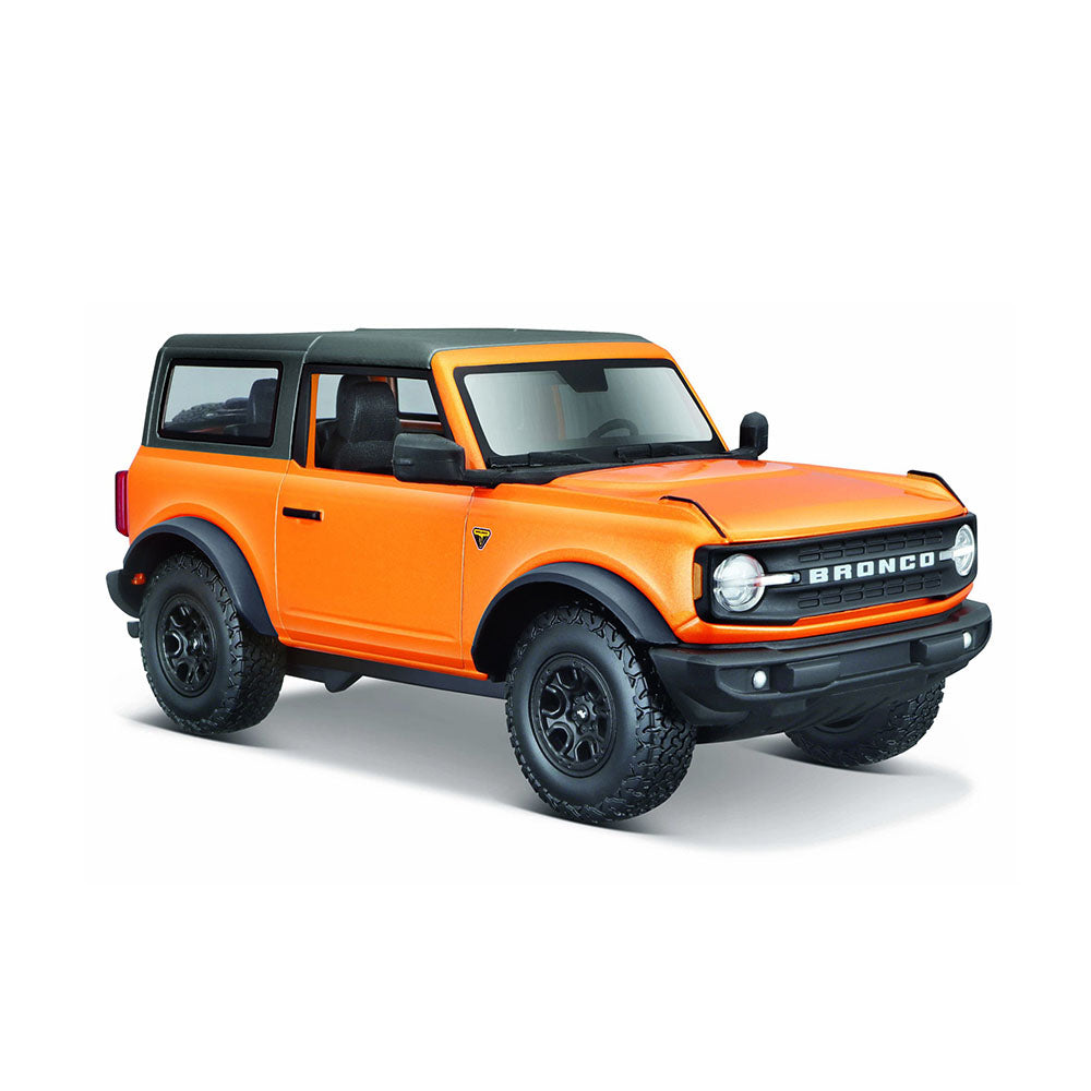 Maisto Licensed 1:24 Scale 2021 Ford Bronco 2 Door SUV Badlands Diecast Model