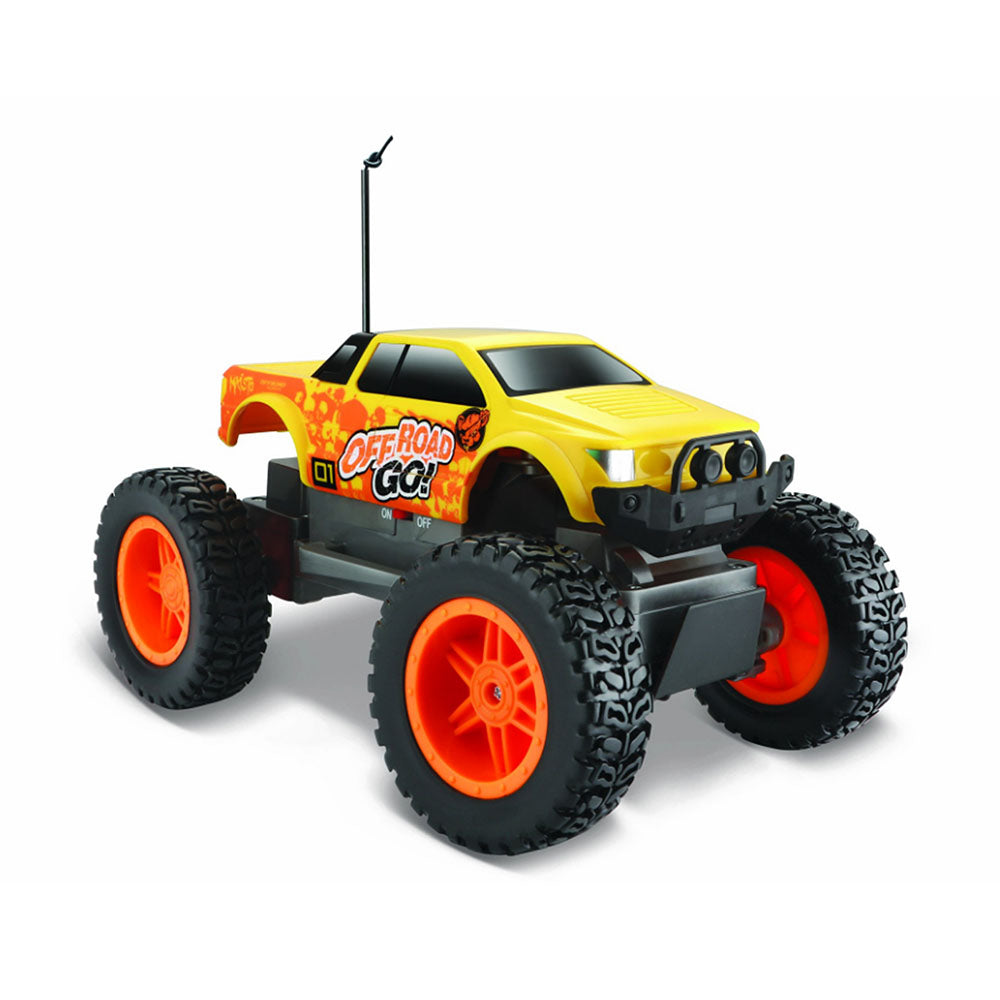 Maisto Yellow Off Road GO R/C Car Requires 1 x AA Batteries And 2 x AA Batteries