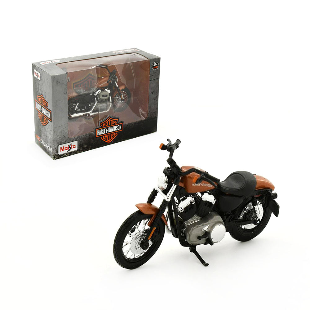 Maisto Licensed 1:18 Scale 2007 XL 1200N Nightster Harley Davidson Motocycle