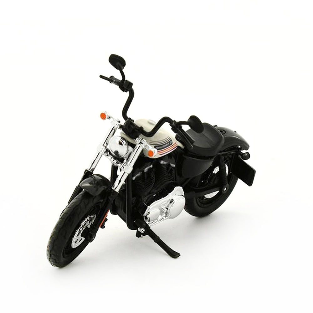 Maisto Licensed 1:18 Scale 2018 Forty-Eight Special Australian Harley Davidson Motocycle White
