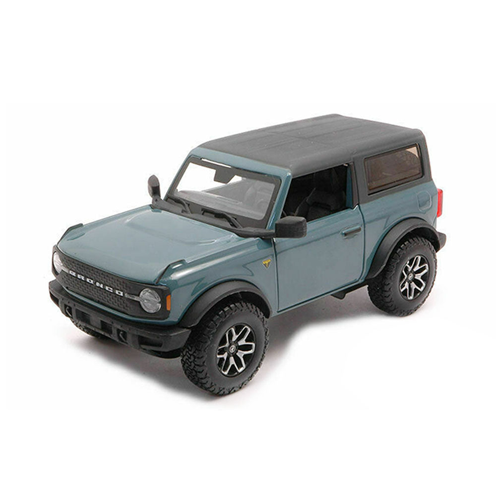 Maisto Licensed 1:24 Scale 2021 Ford Bronco 2 Door SUV Badlands Diecast Model Car Teal